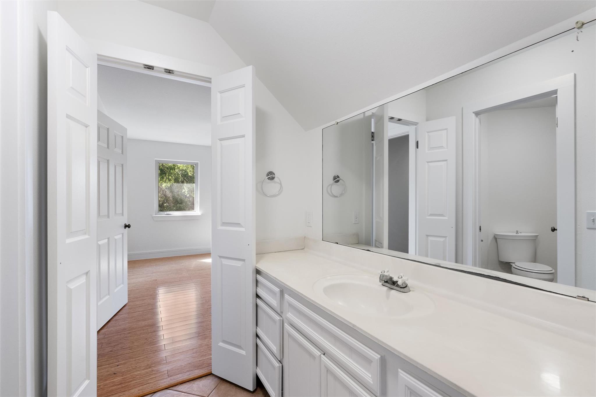 33 Long Creek Rd, Austin, TX 78737