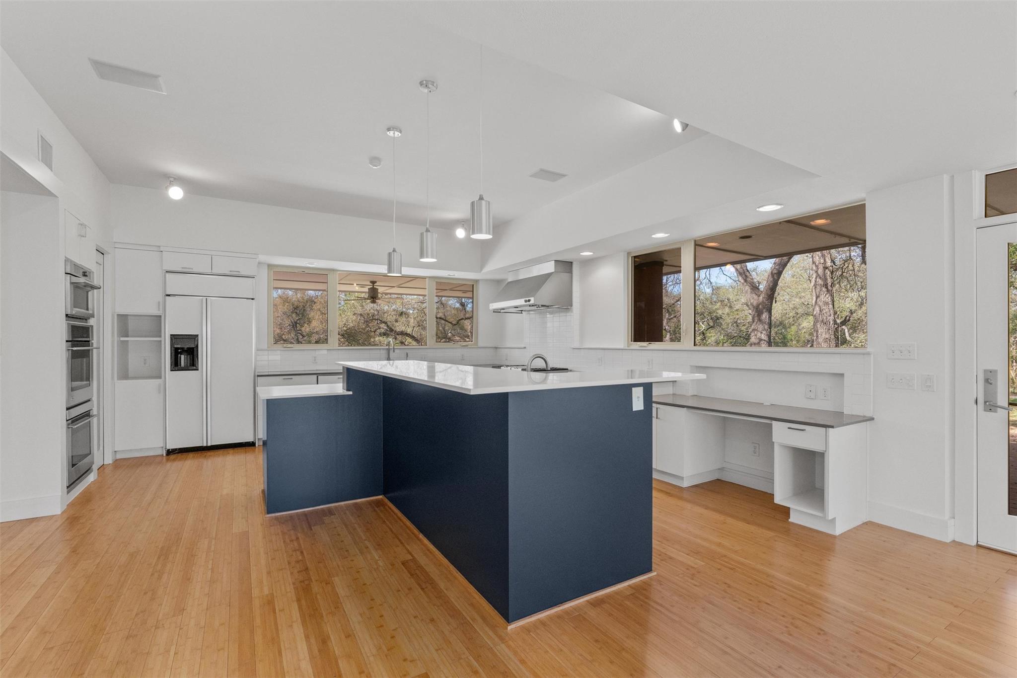 33 Long Creek Rd, Austin, TX 78737