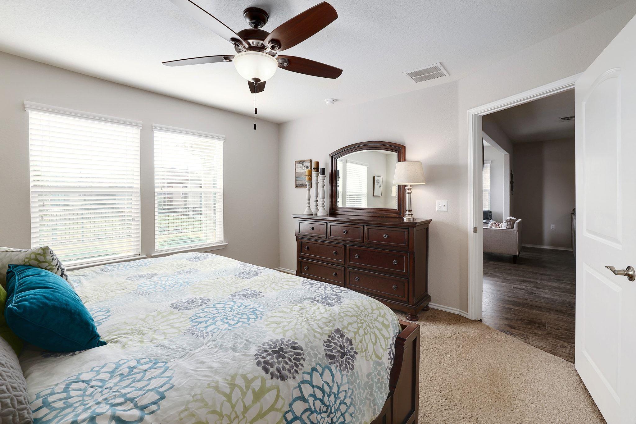 504 Hereford Ln, Georgetown, TX 78633