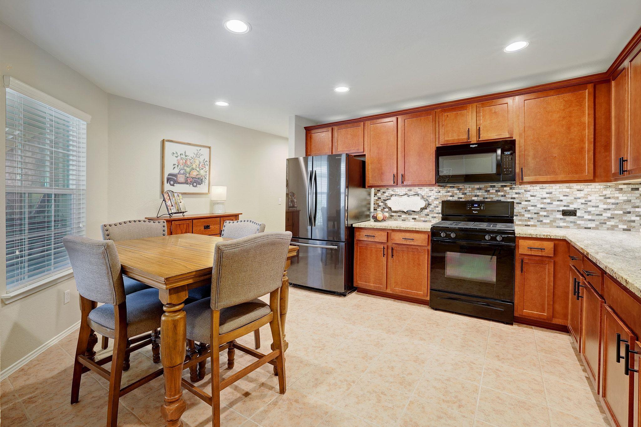 504 Hereford Ln, Georgetown, TX 78633