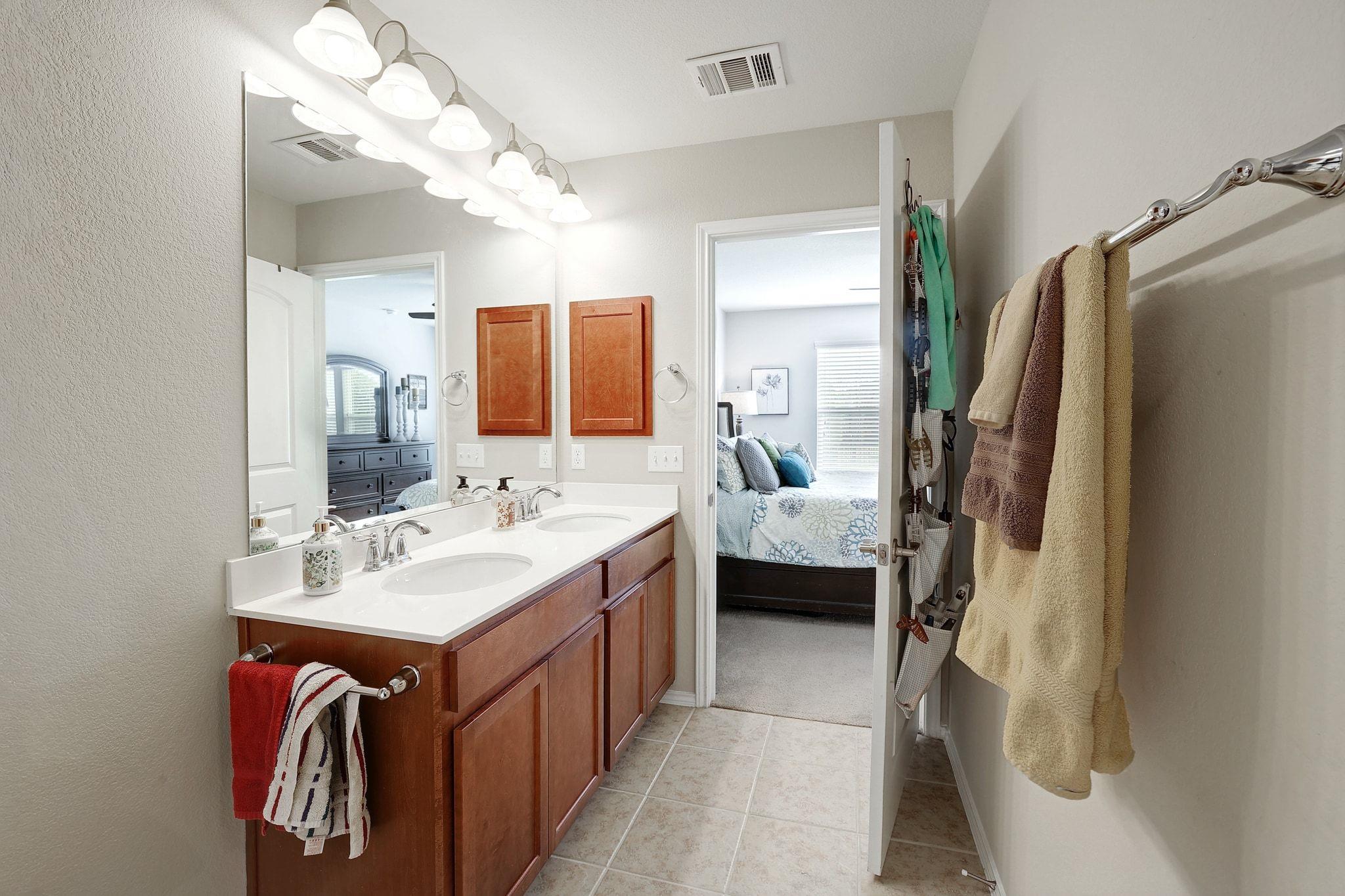 504 Hereford Ln, Georgetown, TX 78633