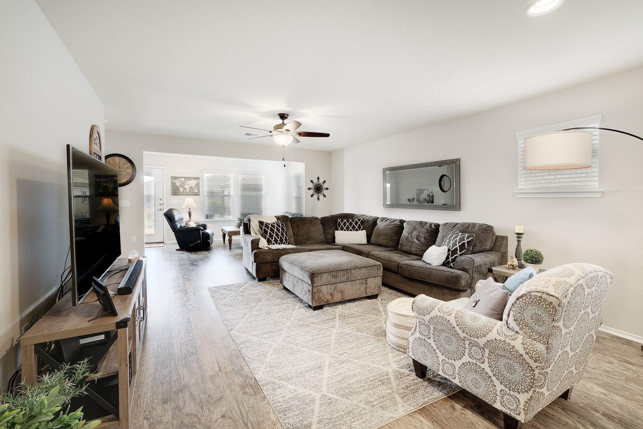 504 Hereford Ln, Georgetown, TX 78633