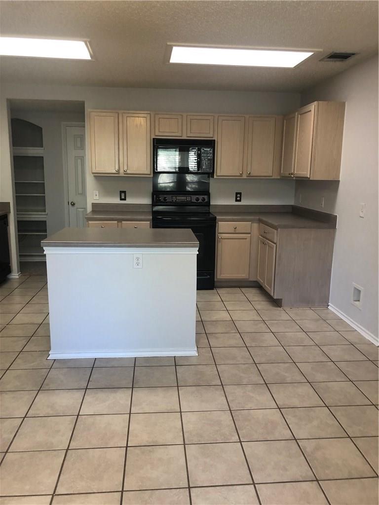 1304 Devil Rdg, Cedar Park, TX 78613