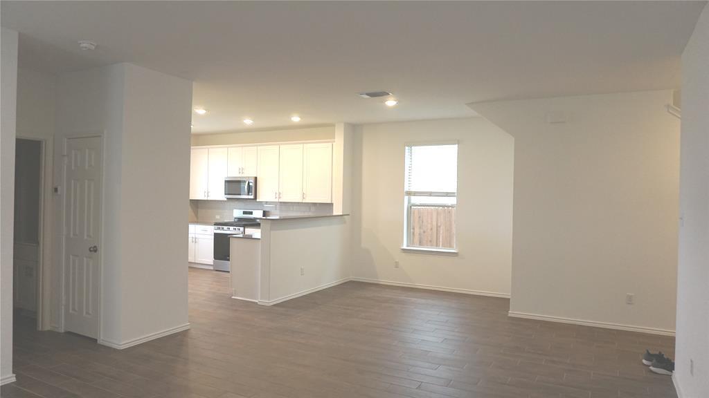 313 Redonda Dr, Liberty Hill, TX 78642