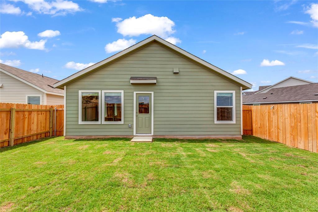 516 Rancho del Cielo Loop, Jarrell, TX 76537