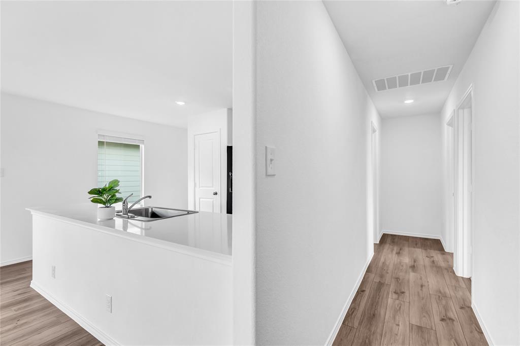 516 Rancho del Cielo Loop, Jarrell, TX 76537