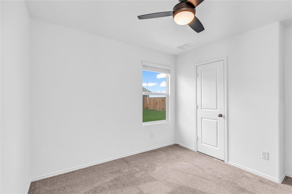 516 Rancho del Cielo Loop, Jarrell, TX 76537