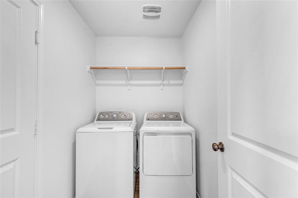 516 Rancho del Cielo Loop, Jarrell, TX 76537