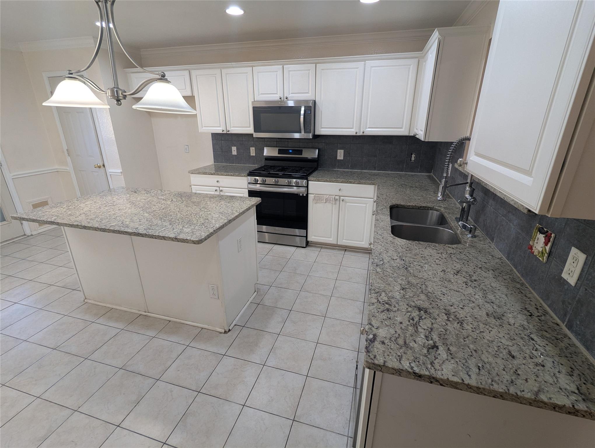 1016 Stacias Way, Pflugerville, TX 78660