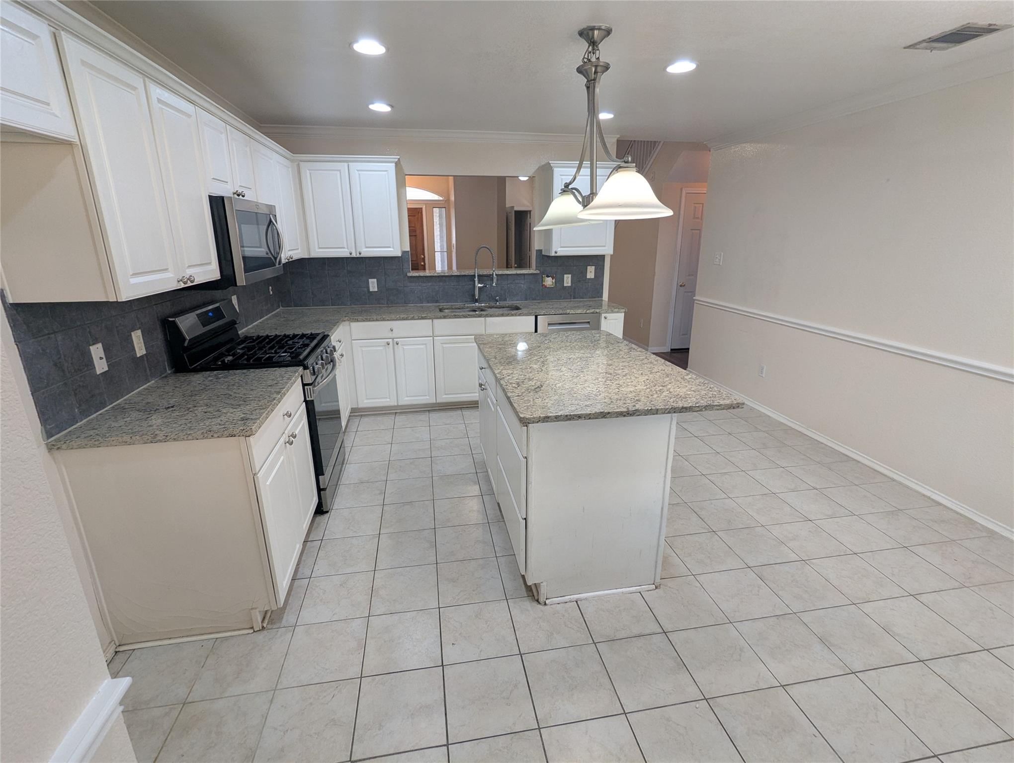 1016 Stacias Way, Pflugerville, TX 78660