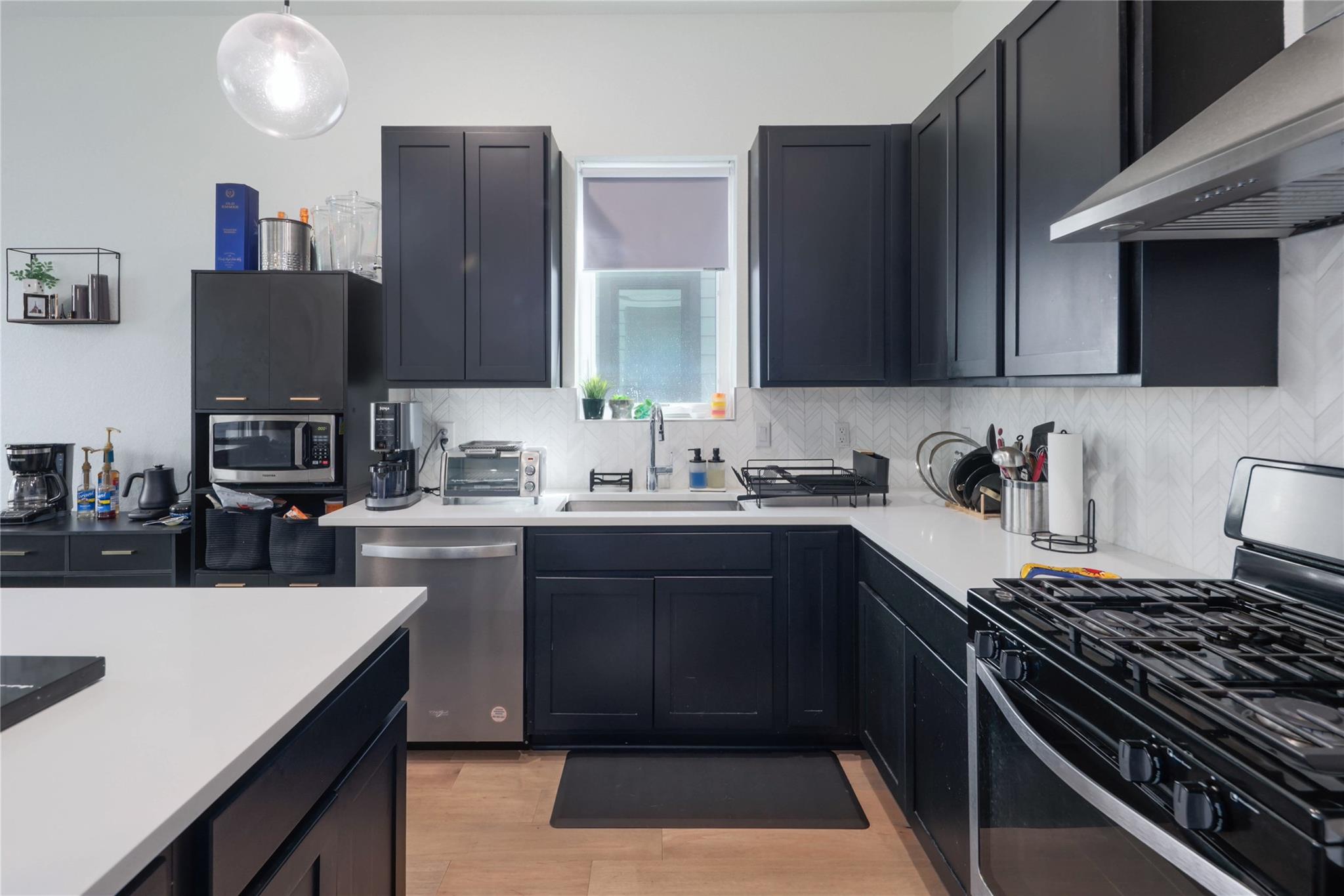 5820 Sutherlin Rd # 17, Austin, TX 78723