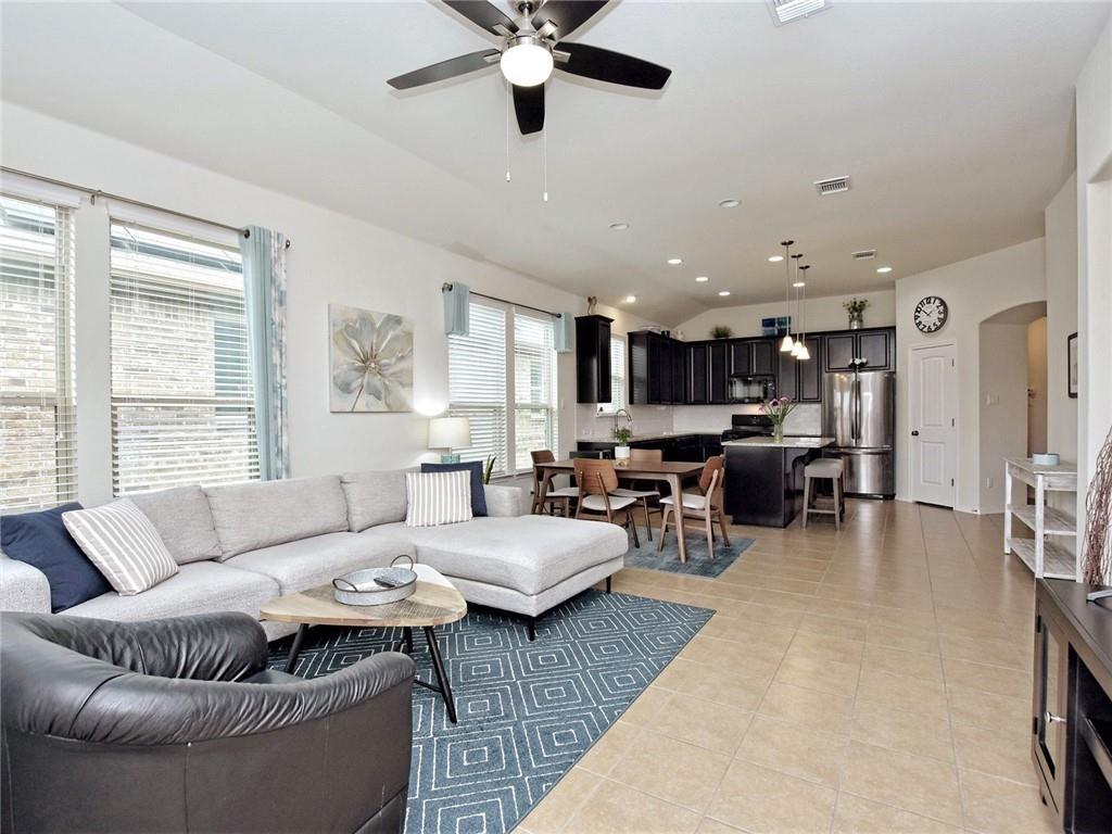 305 Methodius Dr, Hutto, TX 78634