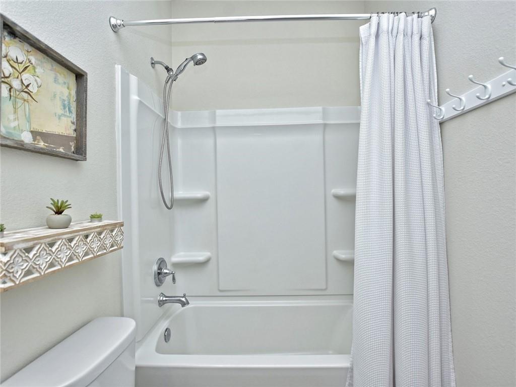 305 Methodius Dr, Hutto, TX 78634