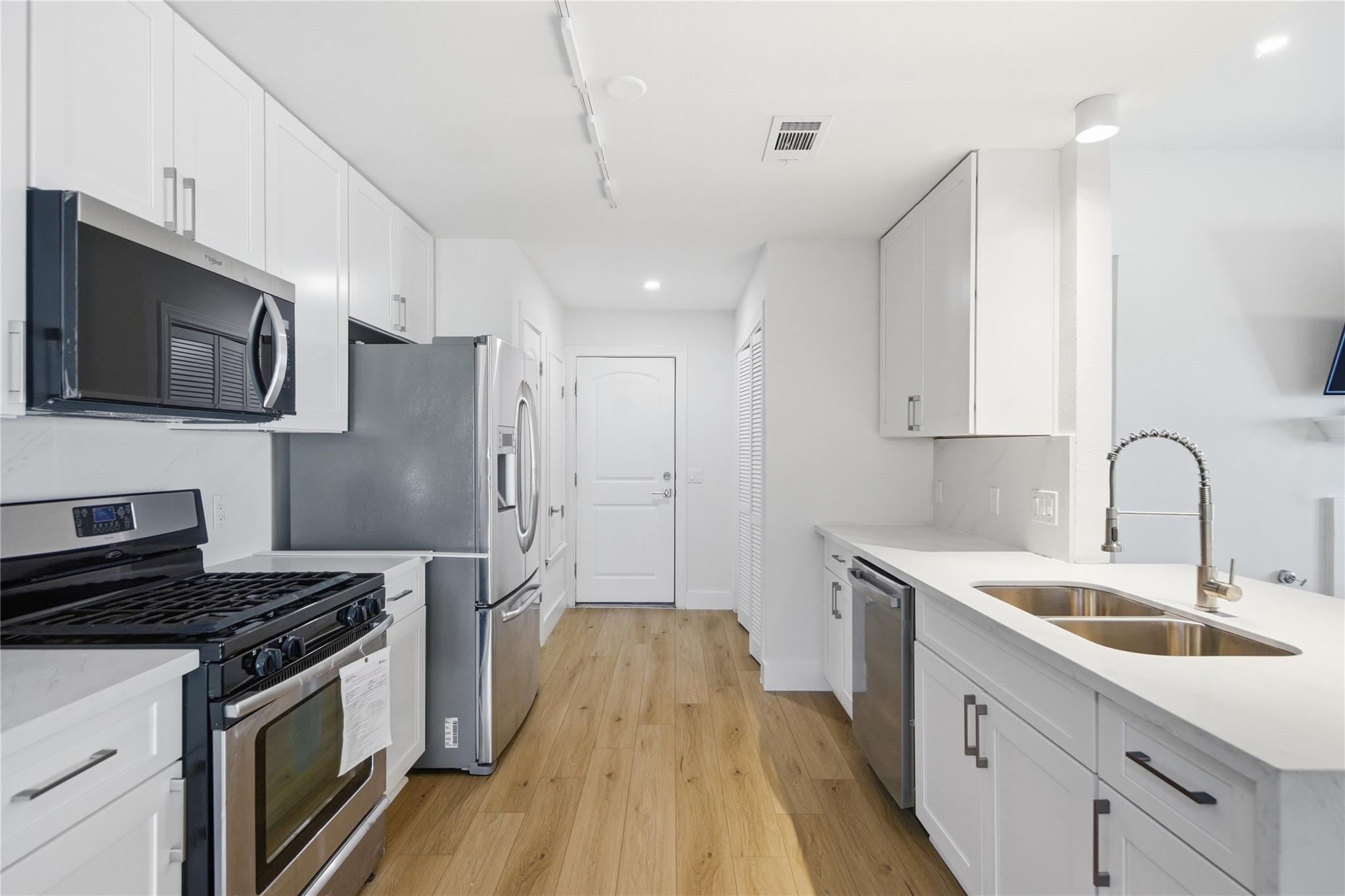 9019 Wellesley Dr, Austin, TX 78754