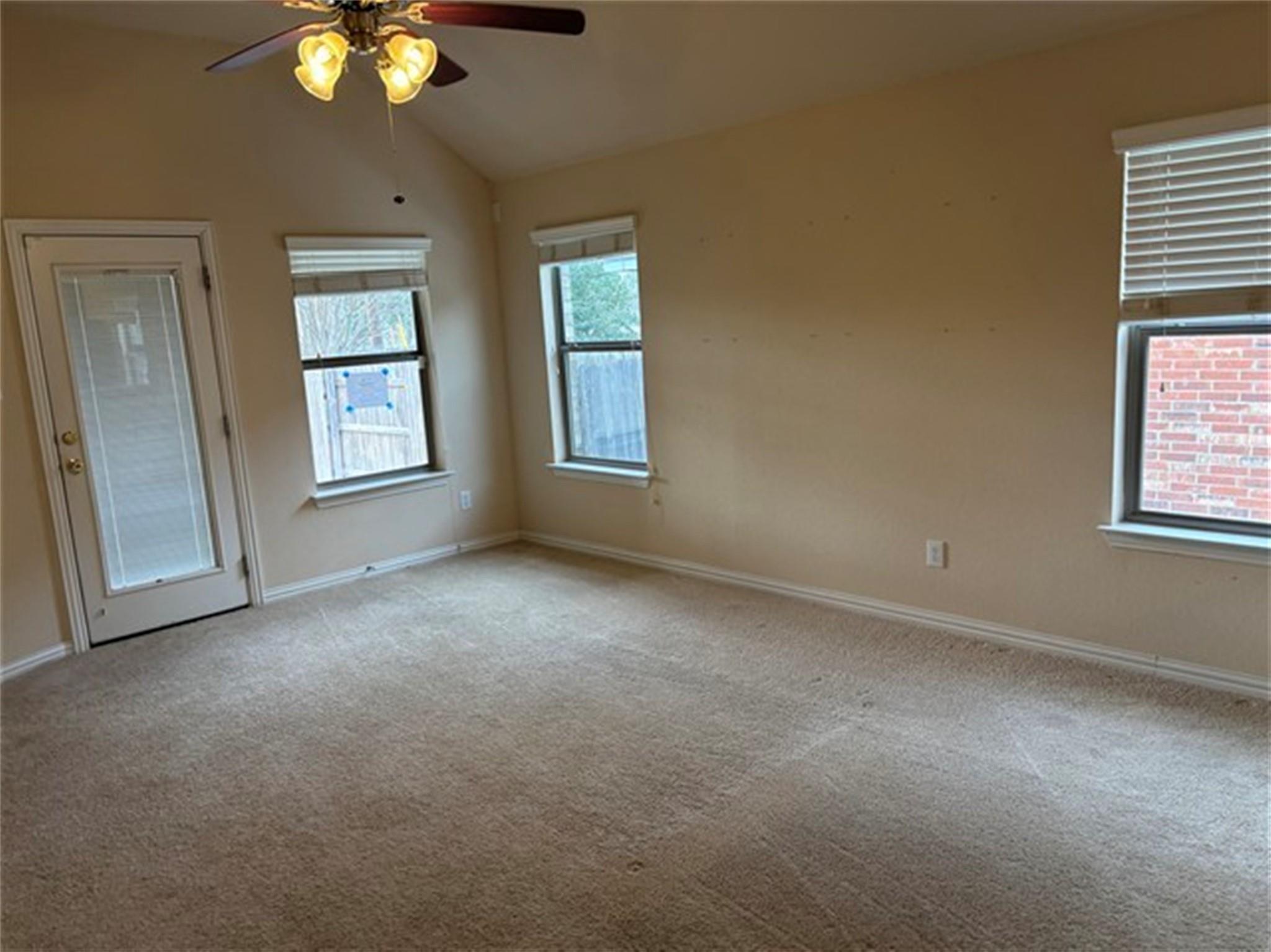 505 Bluehaw Dr, Georgetown, TX 78628