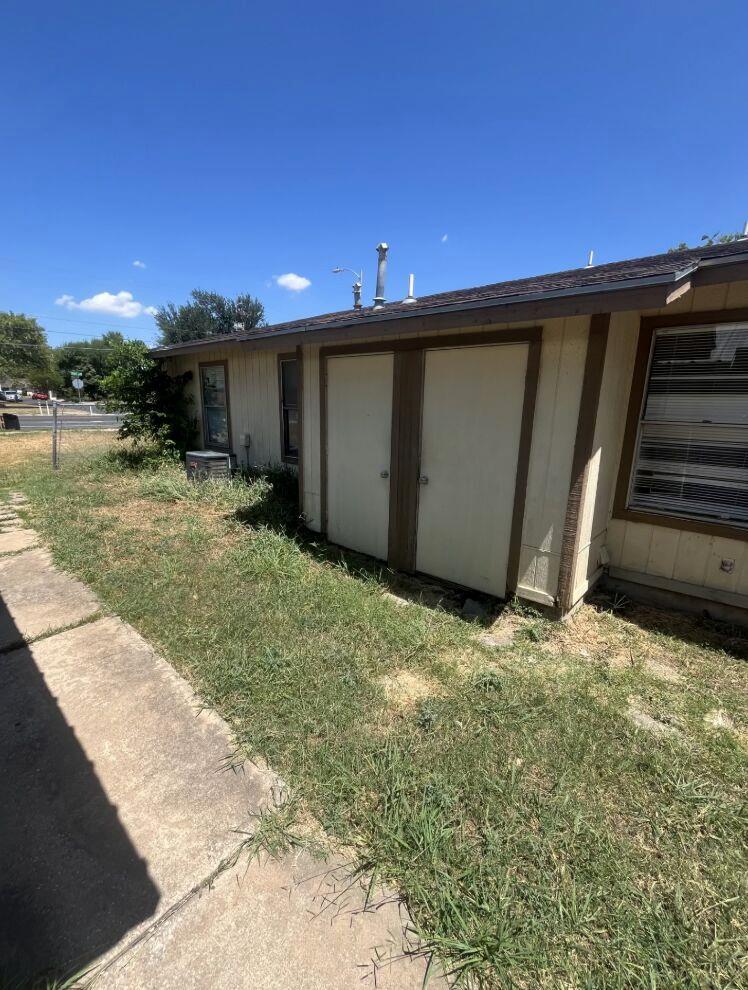 4407 Teri Rd # B, Austin, TX 78744