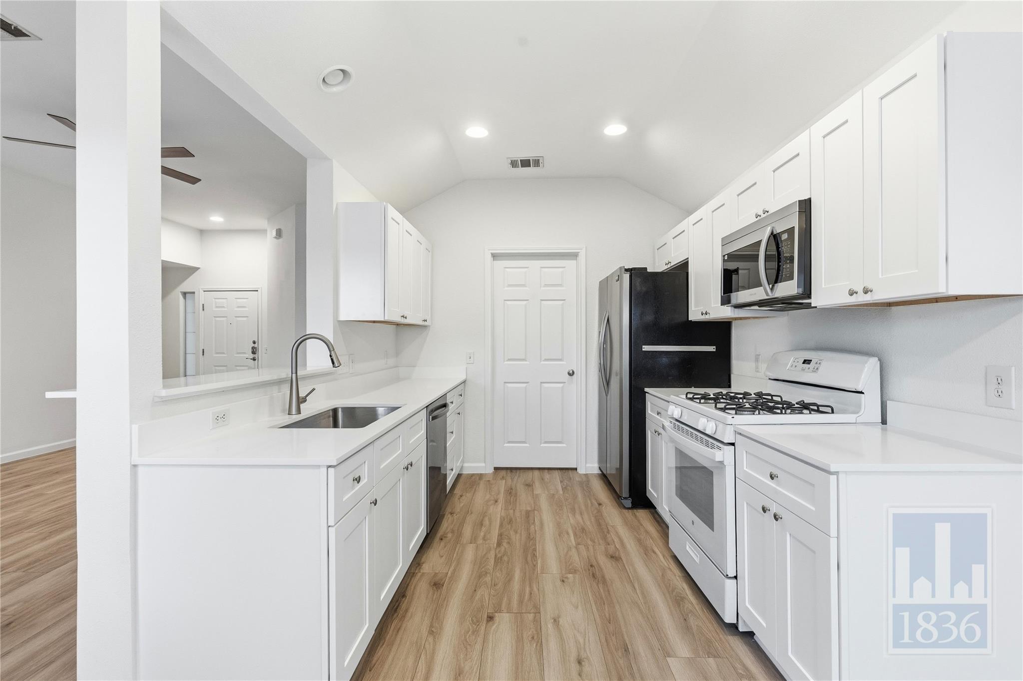 606 Colonial Park Blvd, Austin, TX 78745