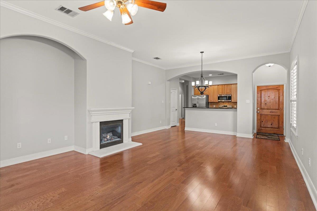 2210 Onion Creek Pkwy # 1404, Austin, TX 78747