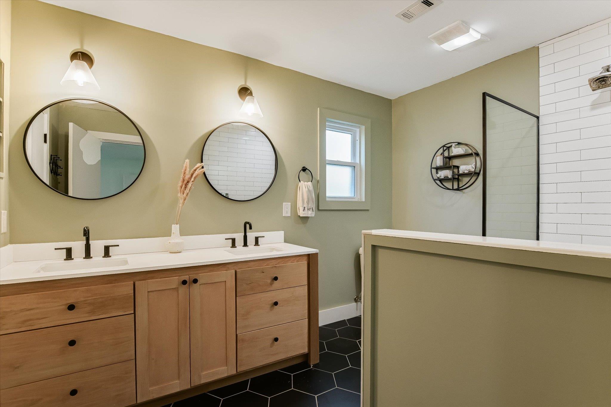 6202 Sun Vista Dr, Austin, TX 78749