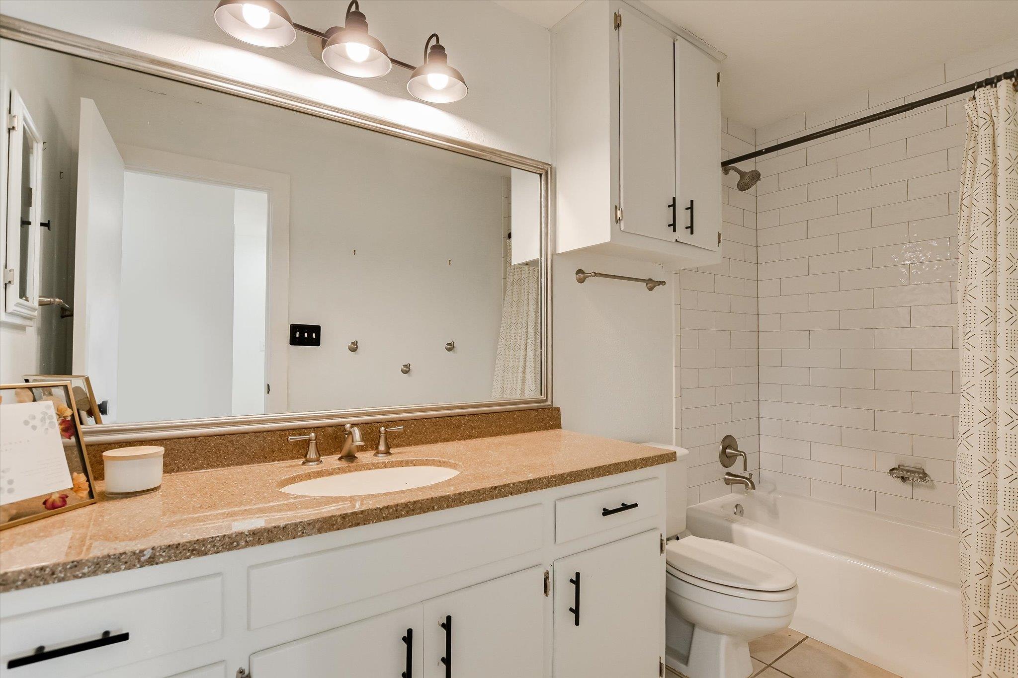 6202 Sun Vista Dr, Austin, TX 78749