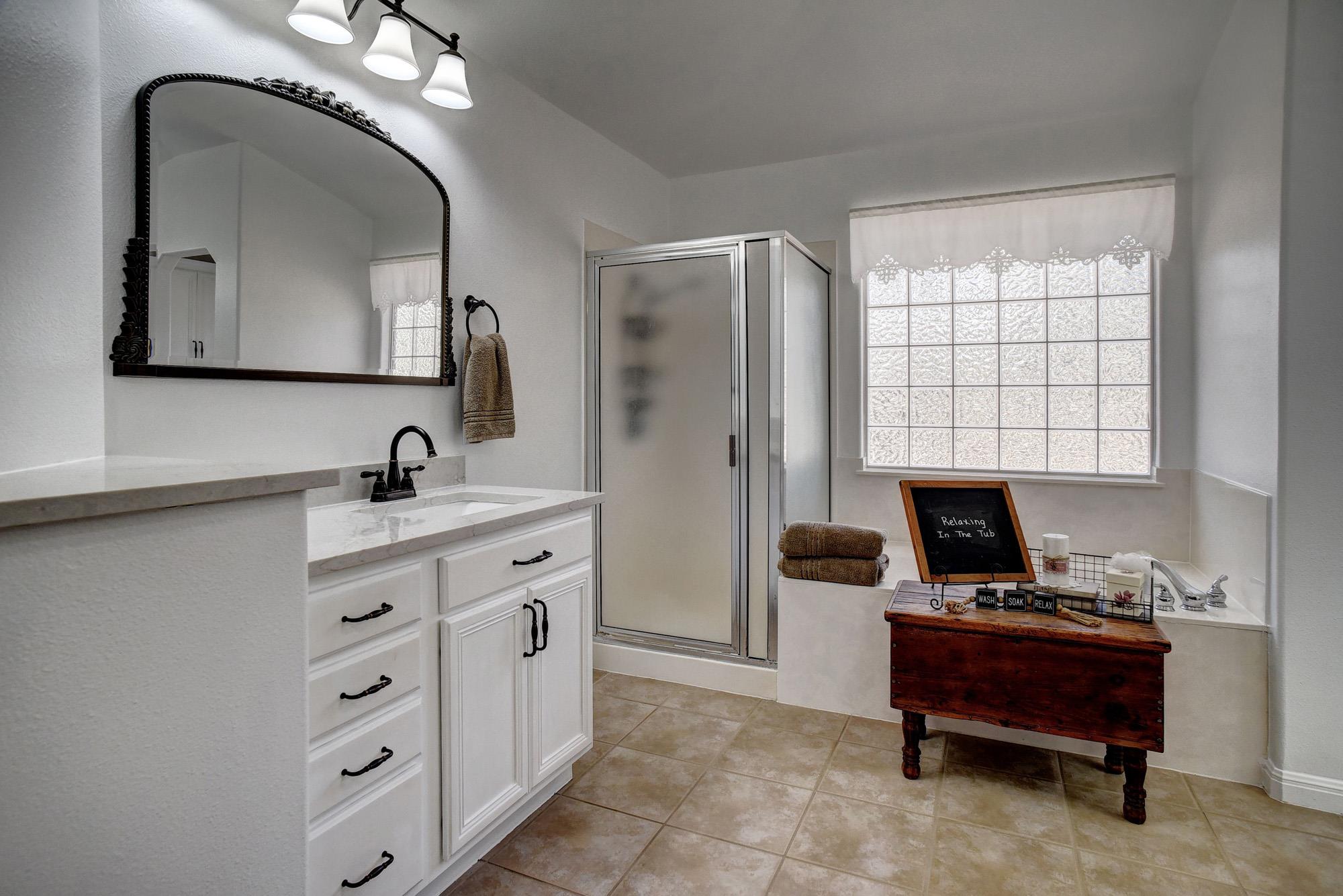 142 Joshua Smith Ln, Bastrop, TX 78602