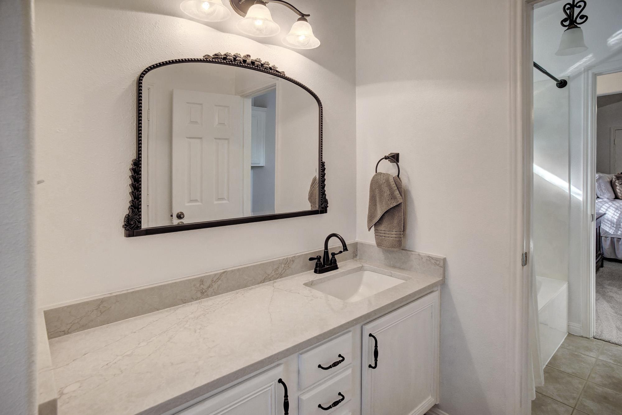 142 Joshua Smith Ln, Bastrop, TX 78602