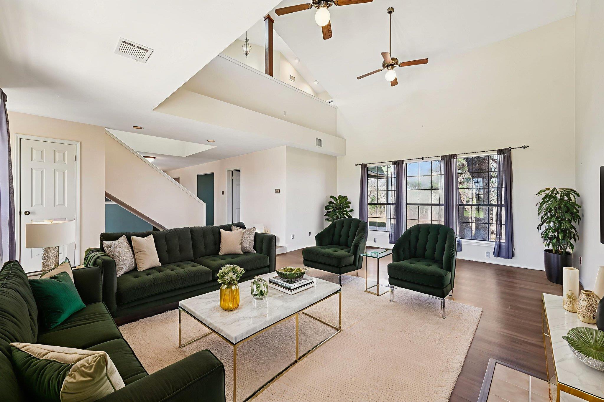 407 Country Ln, McDade, TX 78650