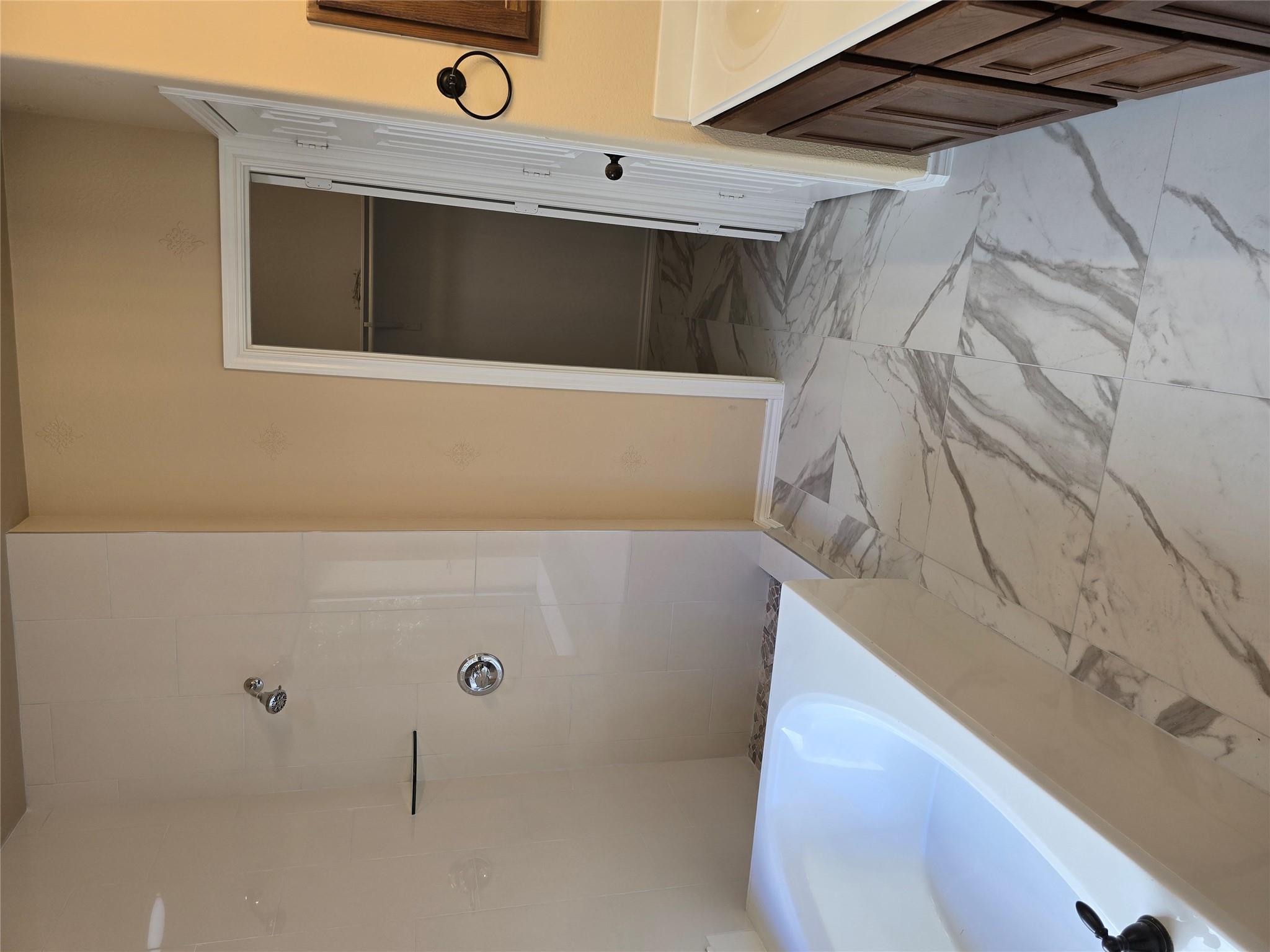 1108 Augusta Bend Dr, Hutto, TX 78634