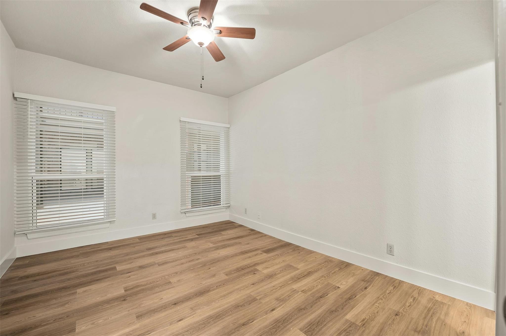 1910 Robbins Pl # 105, Austin, TX 78705