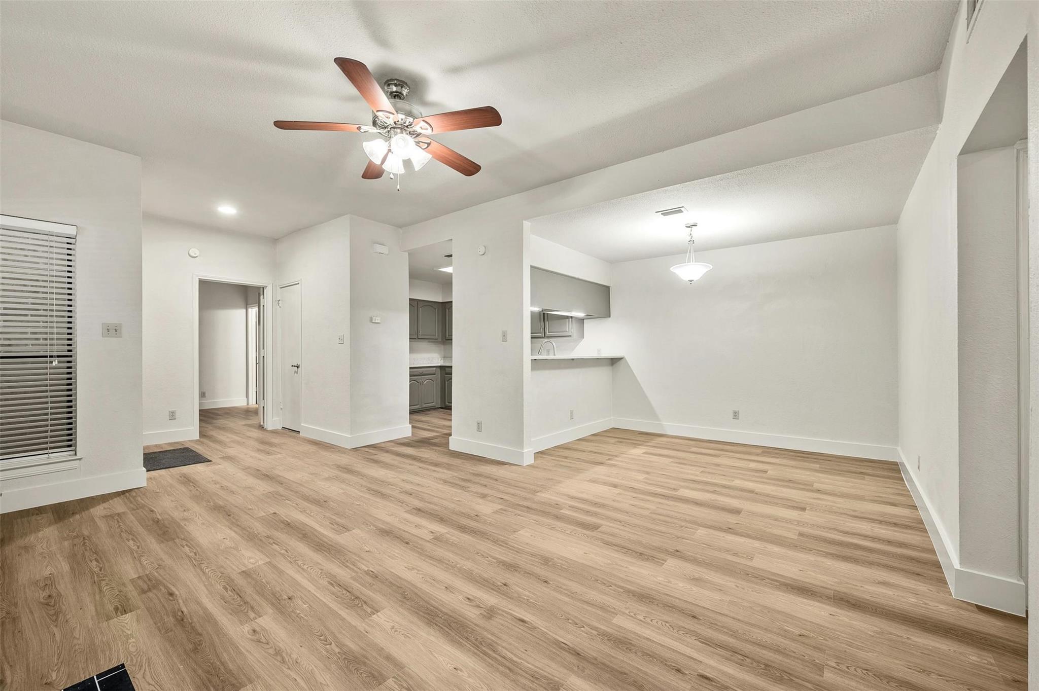 1910 Robbins Pl # 105, Austin, TX 78705