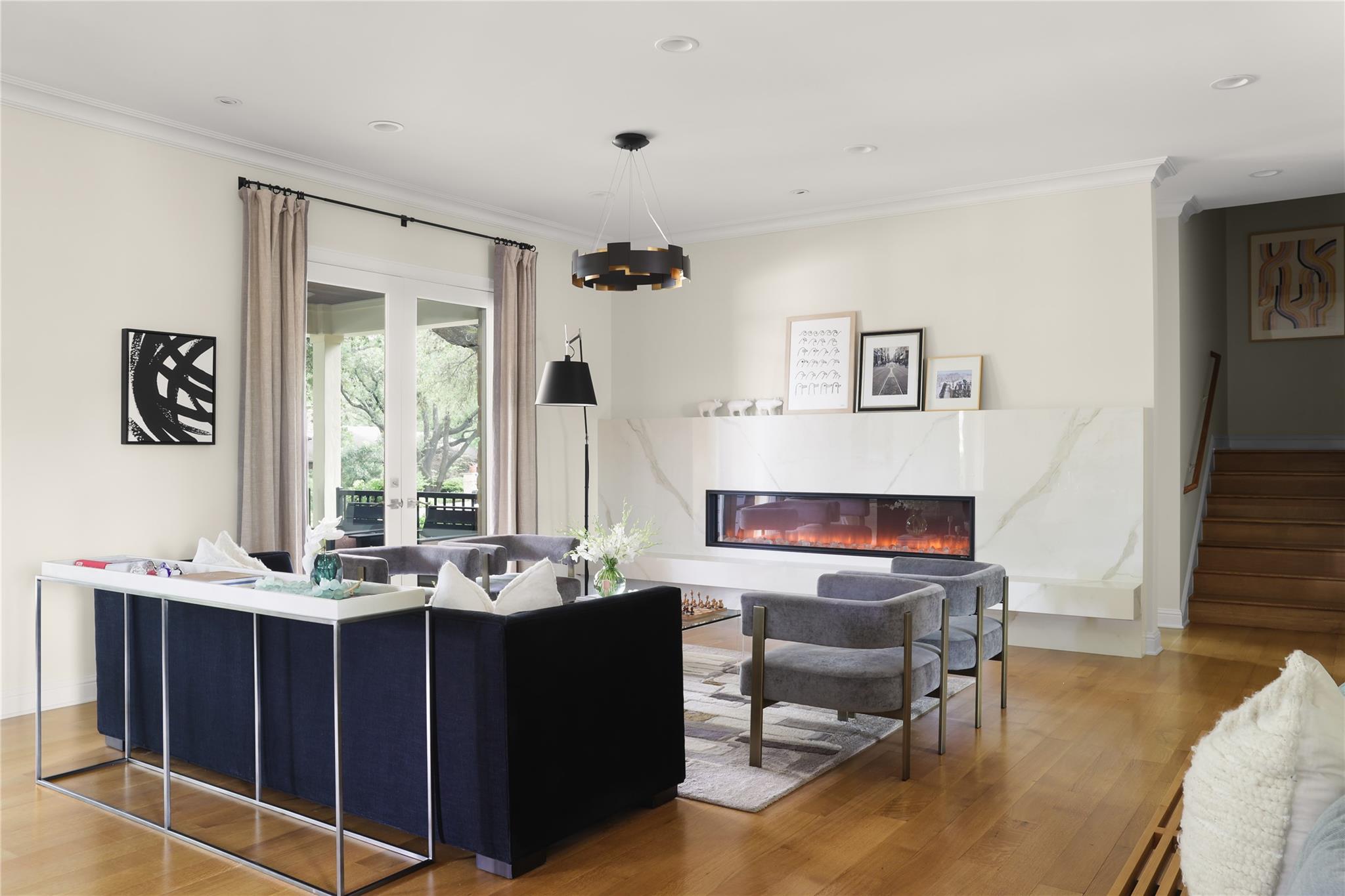 400 ALMARION Dr, Austin, TX 78746