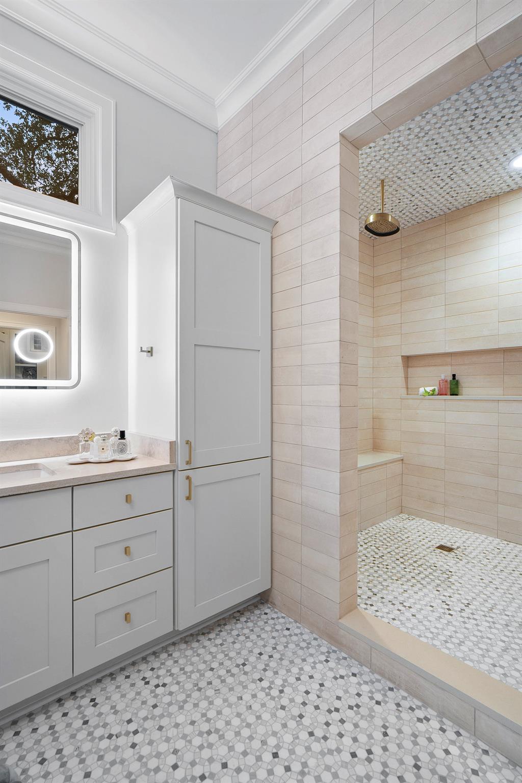 400 ALMARION Dr, Austin, TX 78746