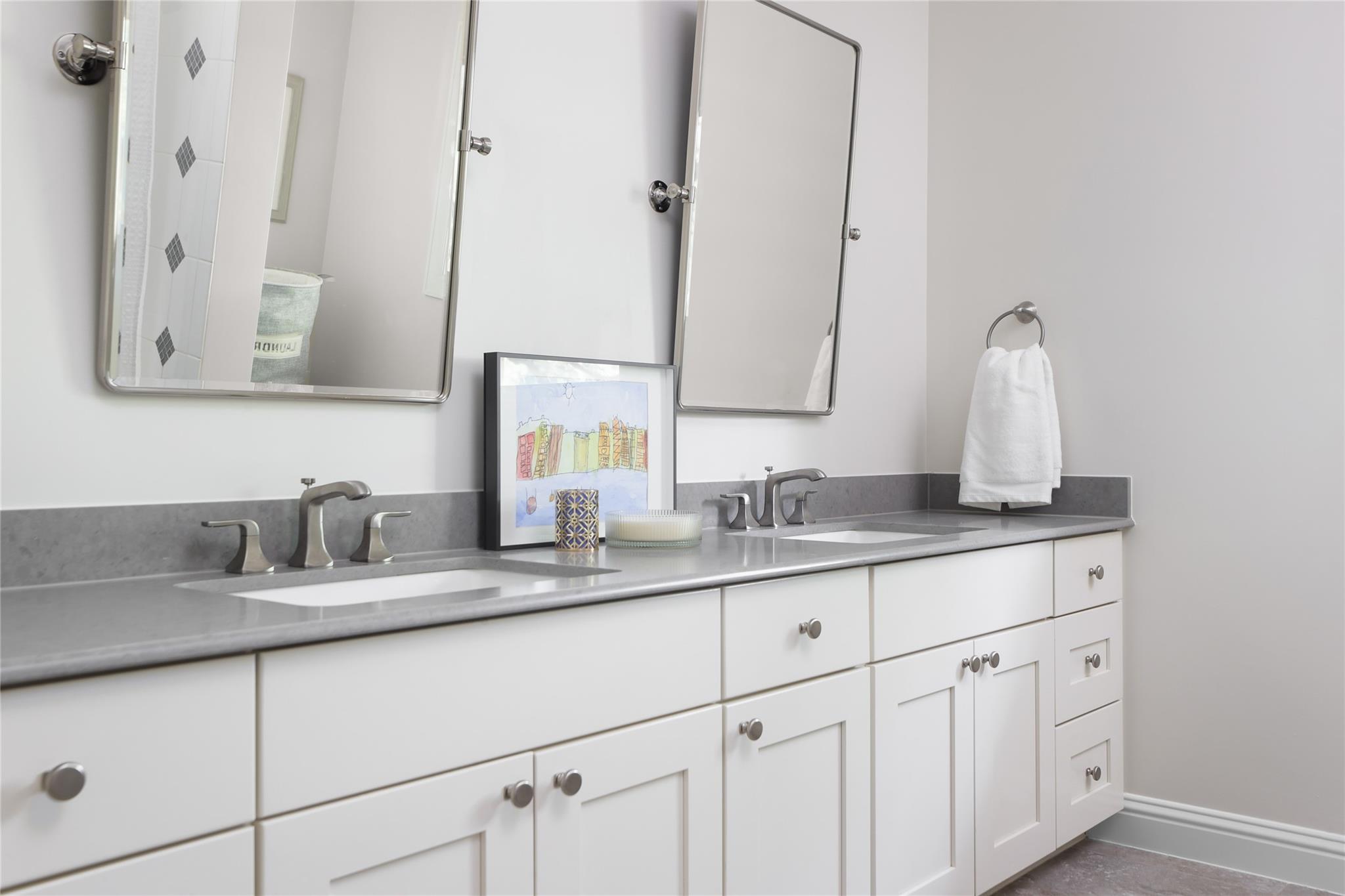 400 ALMARION Dr, Austin, TX 78746