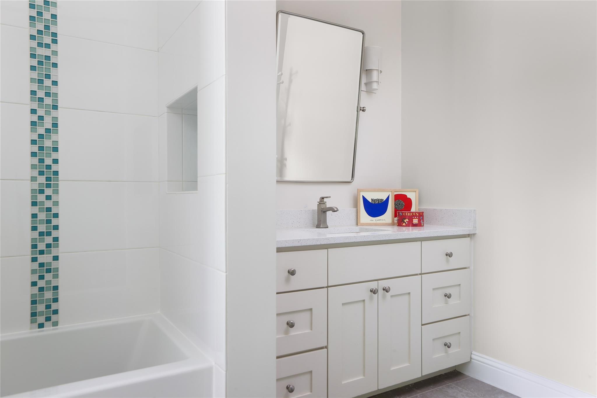 400 ALMARION Dr, Austin, TX 78746