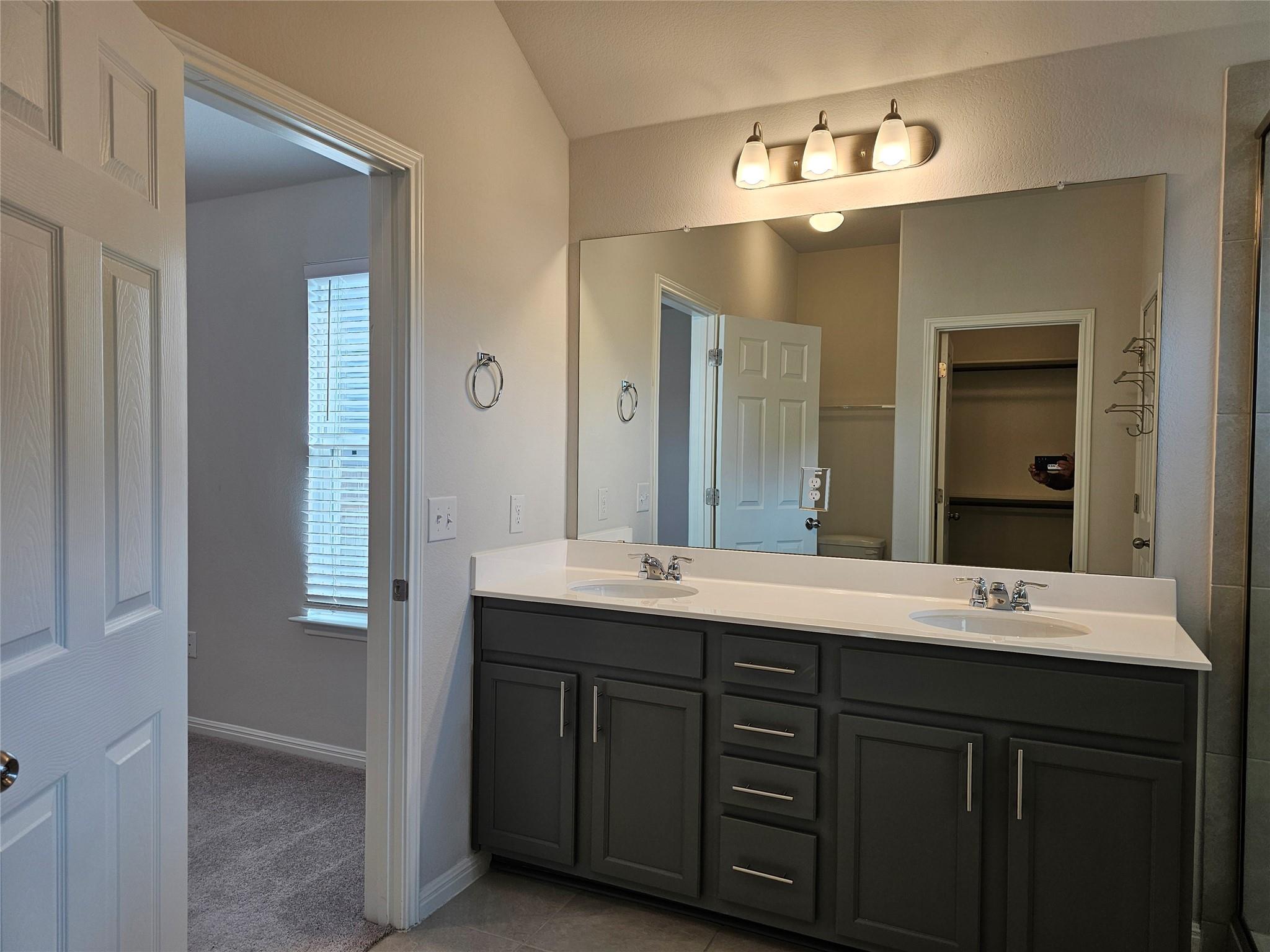 10220 Laurie Ln, Austin, TX 78747