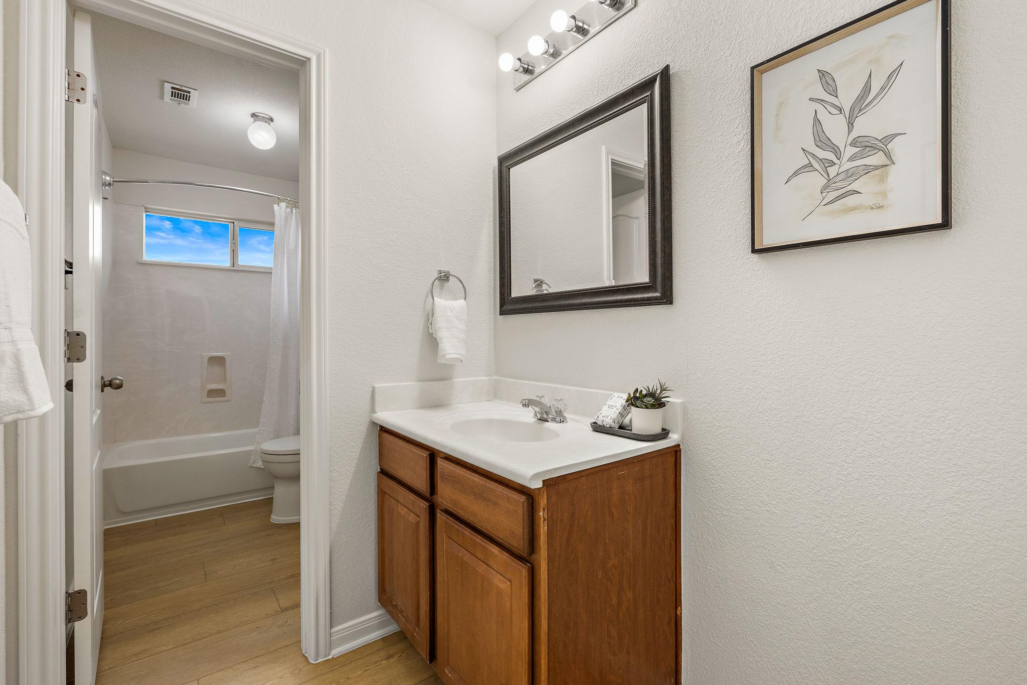 903 Fork Ridge Path, Round Rock, TX 78665