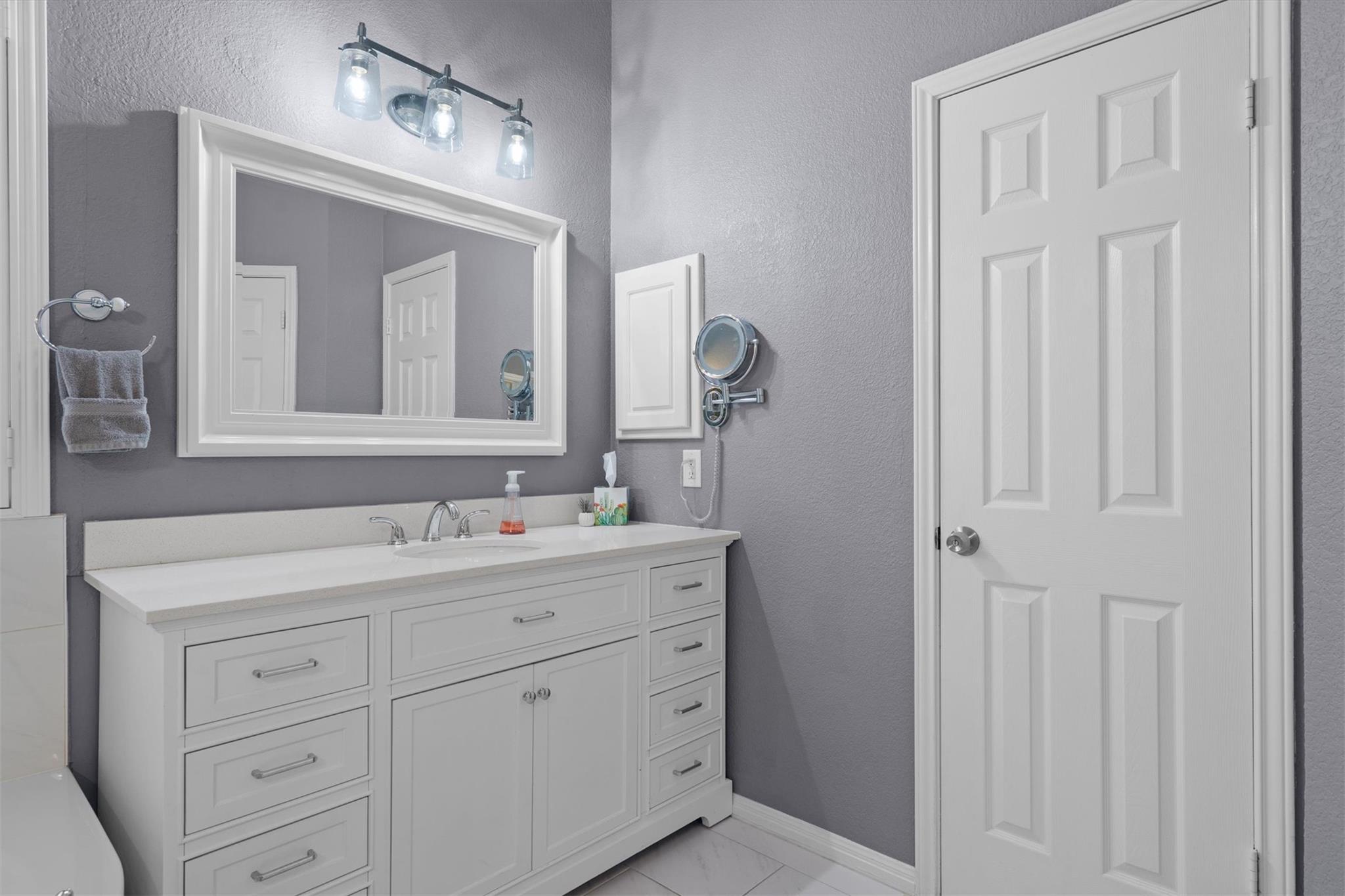 18101 Whitewater Cv, Round Rock, TX 78681