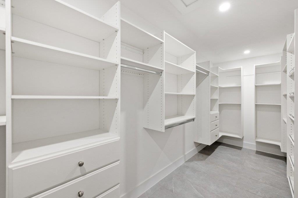 408 Rolling Green Dr, Lakeway, TX 78734