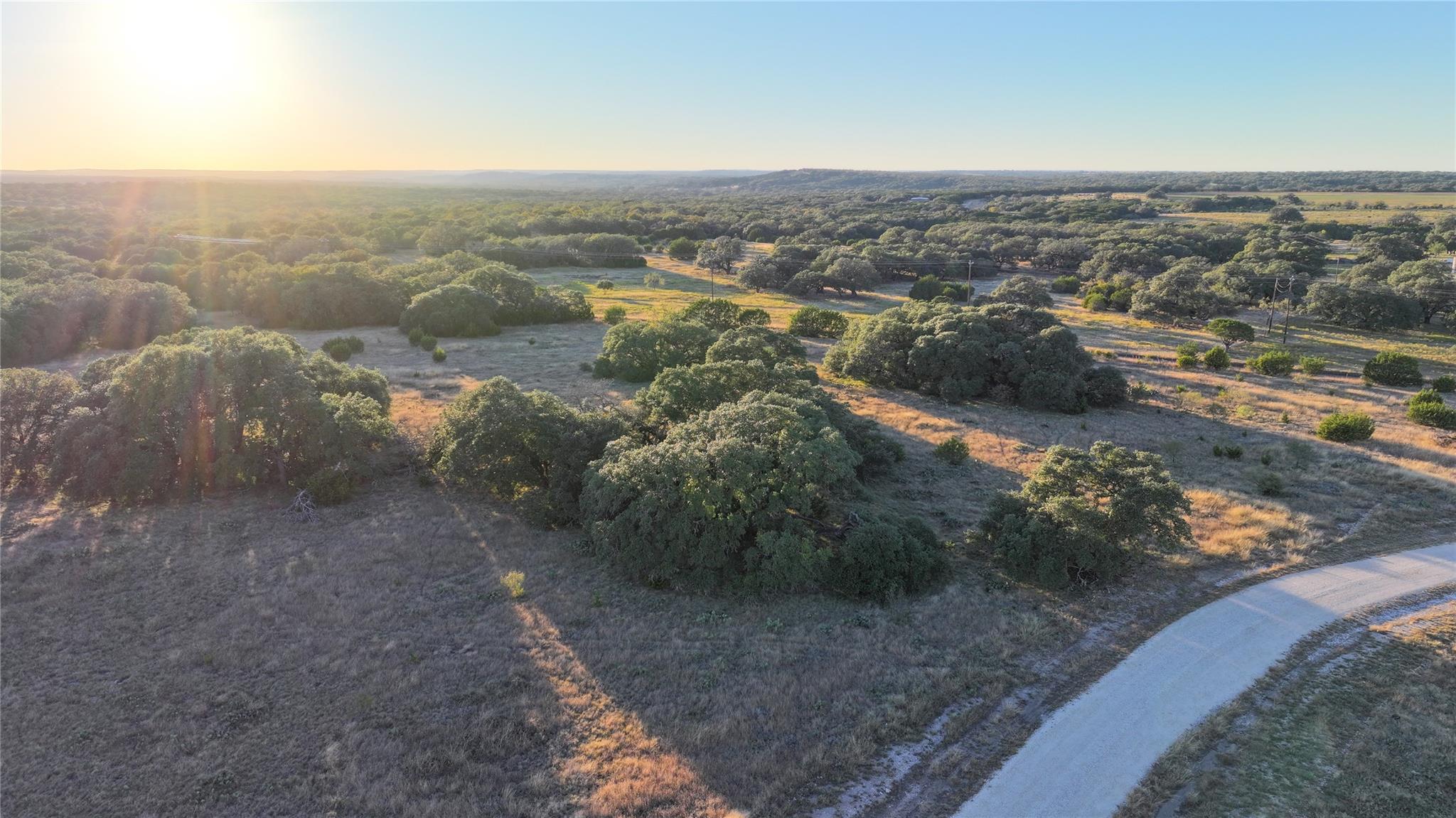 12 Bluestem Ln N, Lampasas, TX 76550