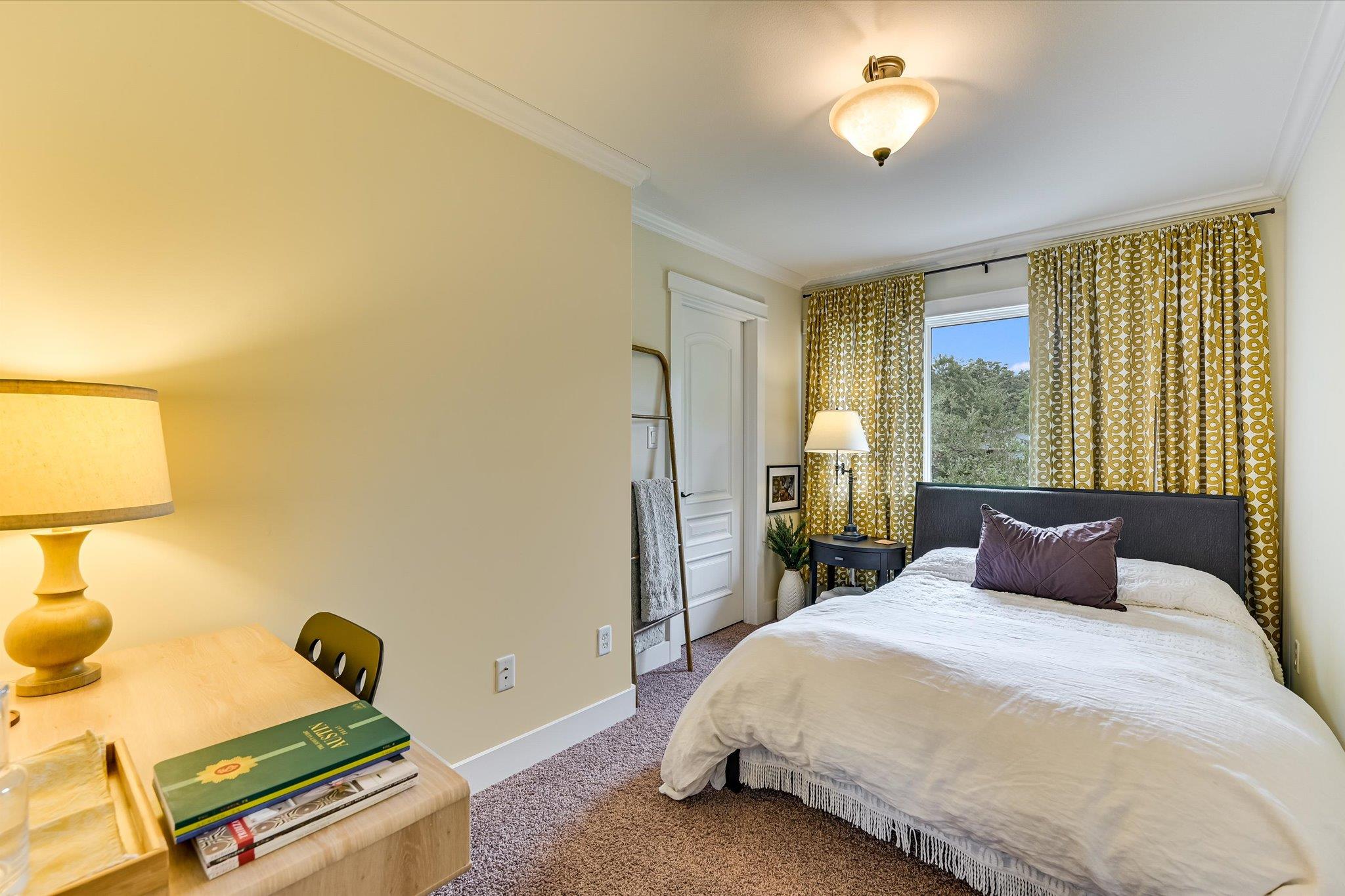 2401 Westover Rd, Austin, TX 78703