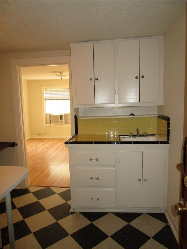 908 W 22nd St # E, Austin, TX 78705