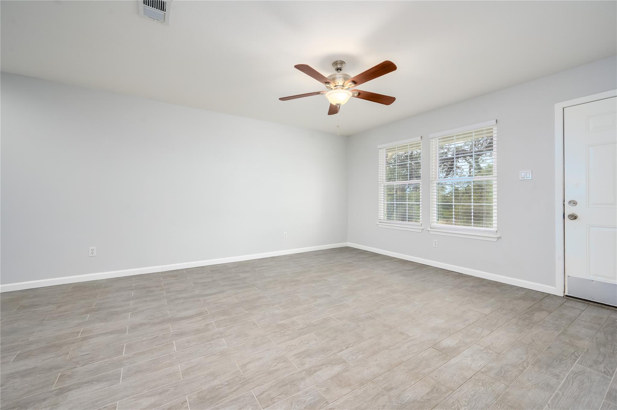 15302 Cavalier Canyon Dr # B, Lakeway, TX 78734