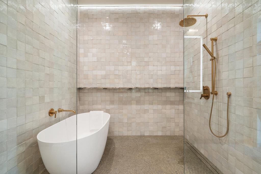 4 Westgate Cir, Austin, TX 78746