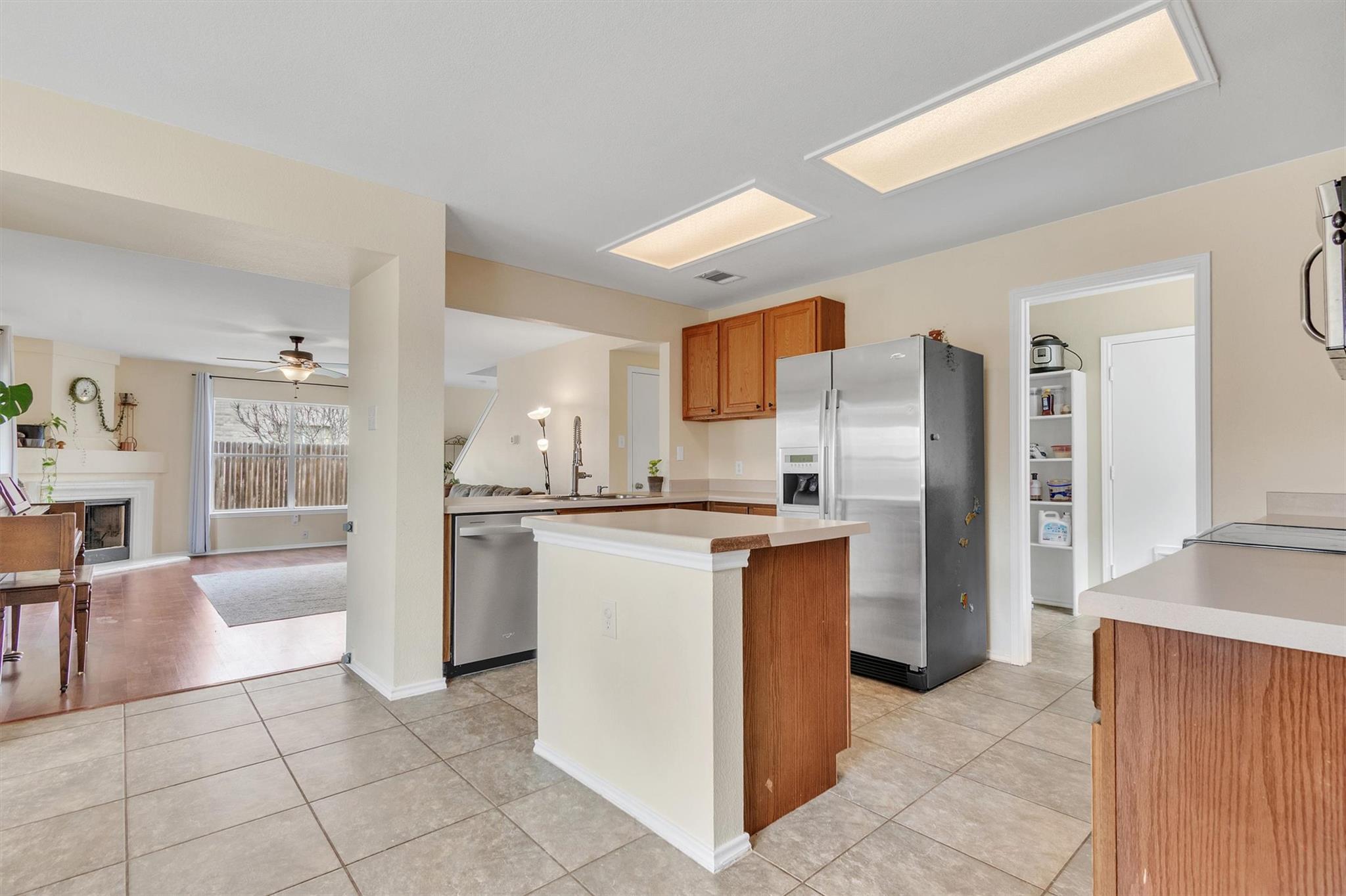 307 Crossland Cv, Leander, TX 78641