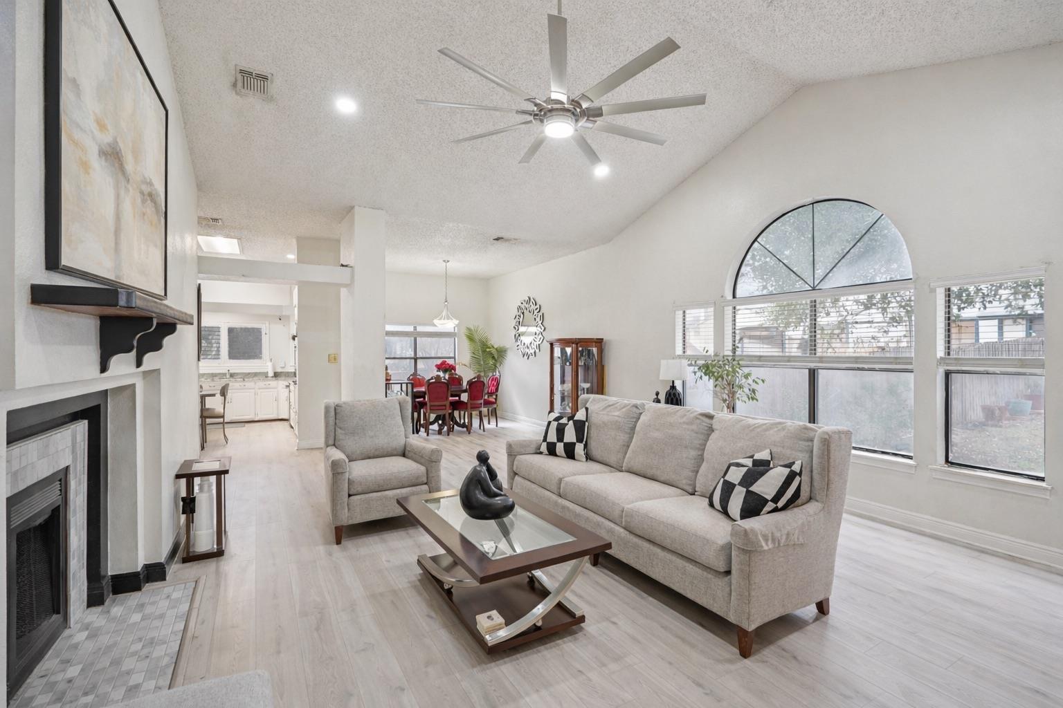 17011 Vista Village Dr, San Antonio, TX 78247