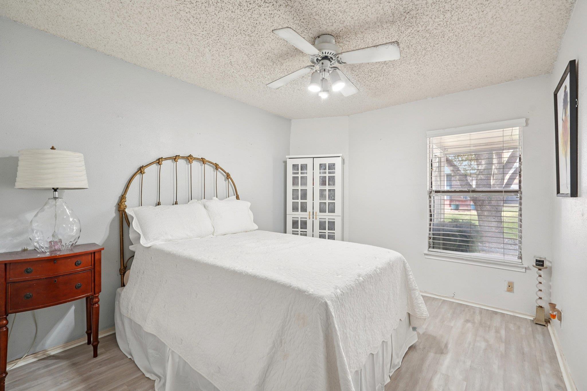 17011 Vista Village Dr, San Antonio, TX 78247