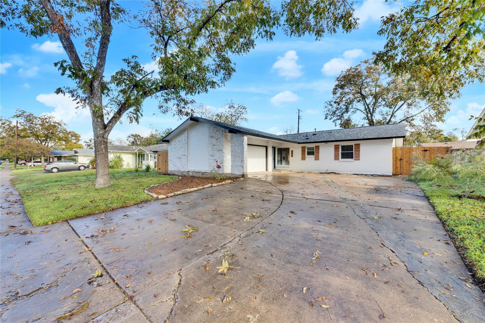 8213 Briarwood Ln, Austin, TX 78757