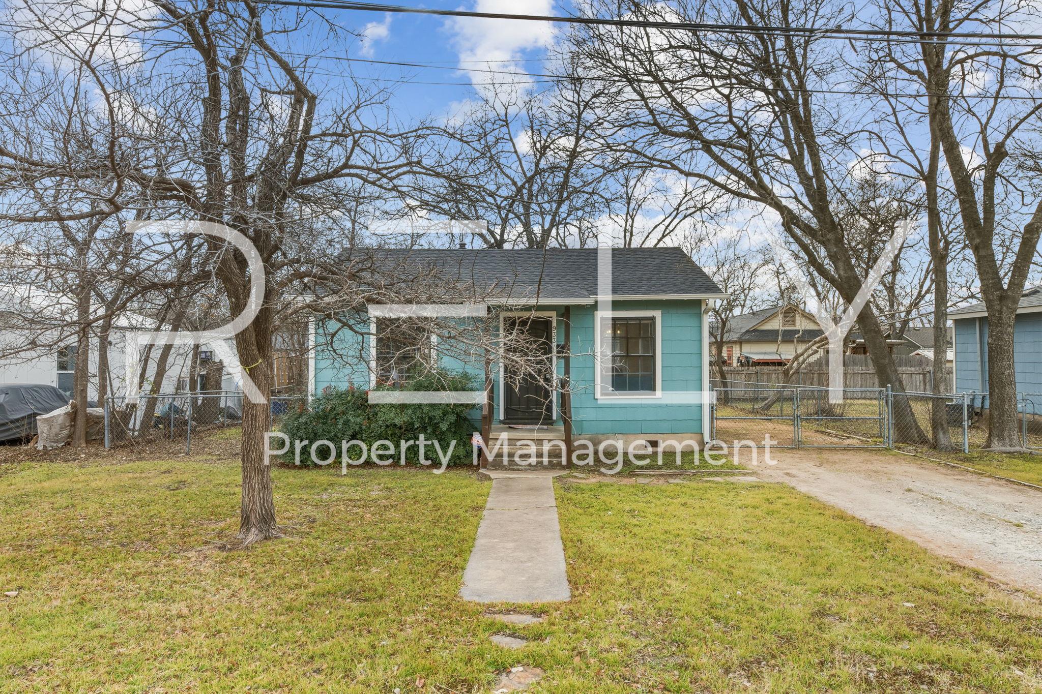 933 E 56 1/2 St, Austin, TX 78751