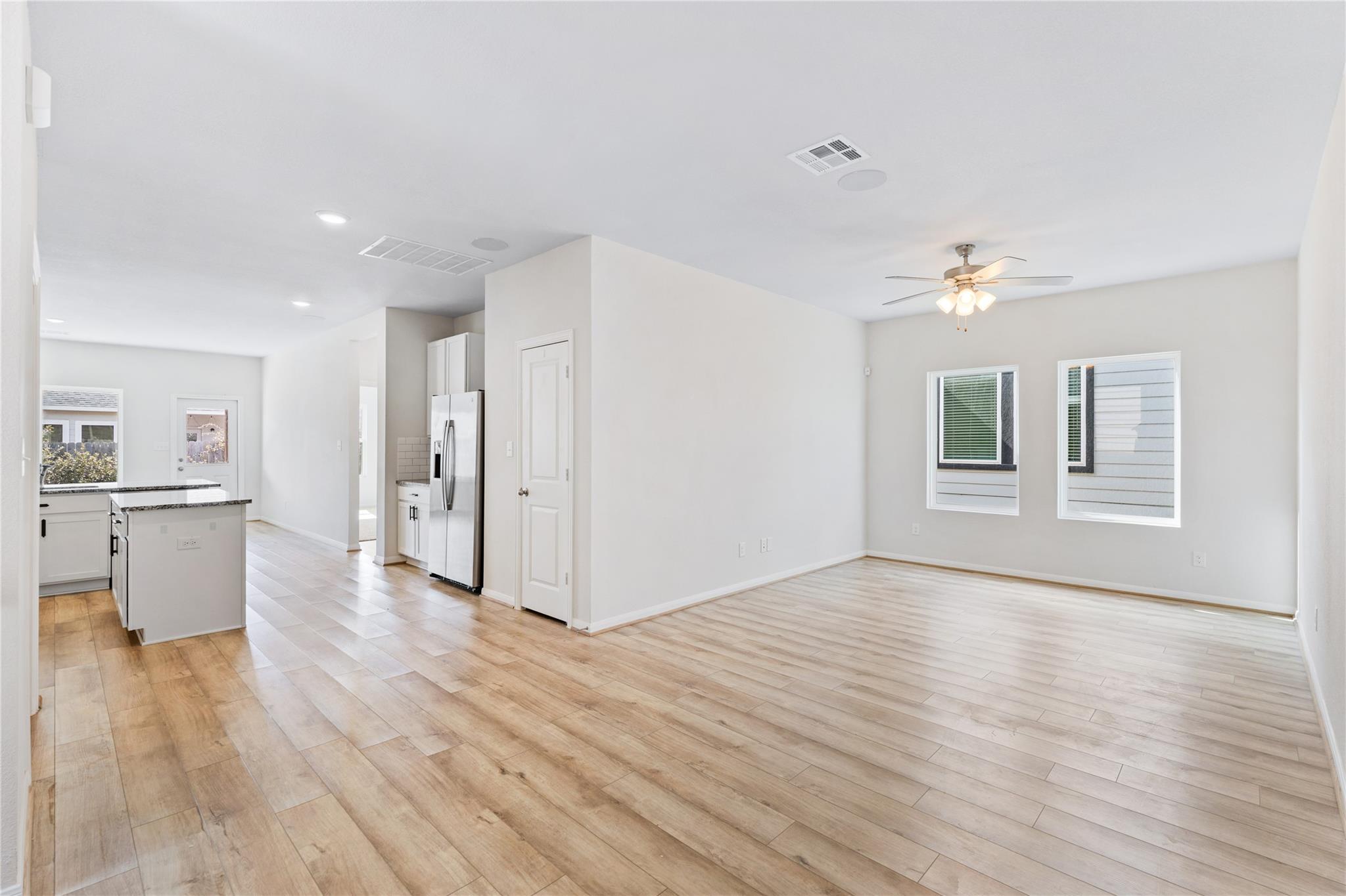 316 Lt Rusty Dr, Jarrell, TX 76537