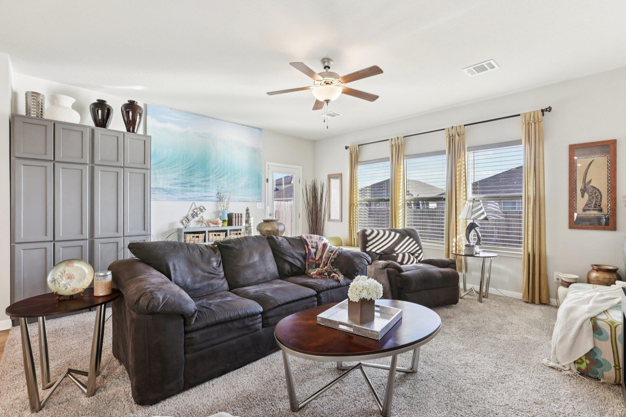 415 Osier Pass, Hutto, TX 78634